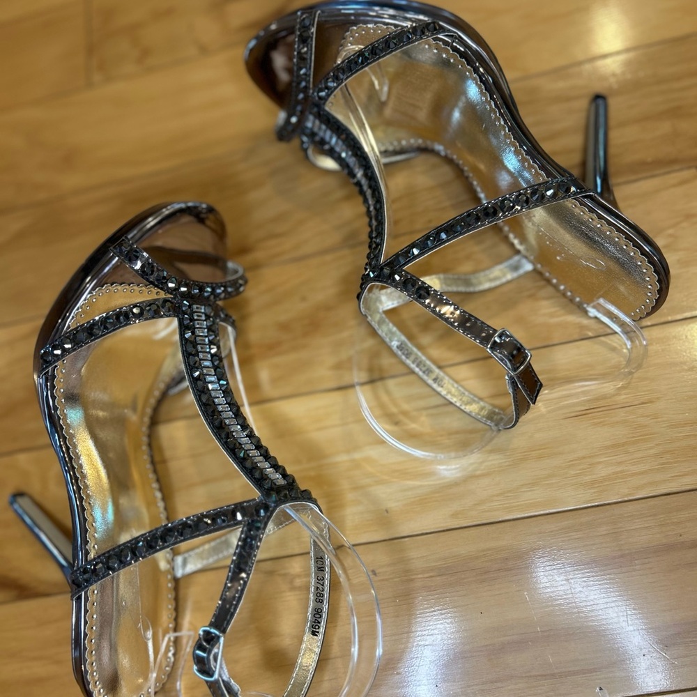 Johnathan Kayne Dante Pewter Rhinestone T-Strap Platform Heels Size 10⁠ - Picture 10 of 12